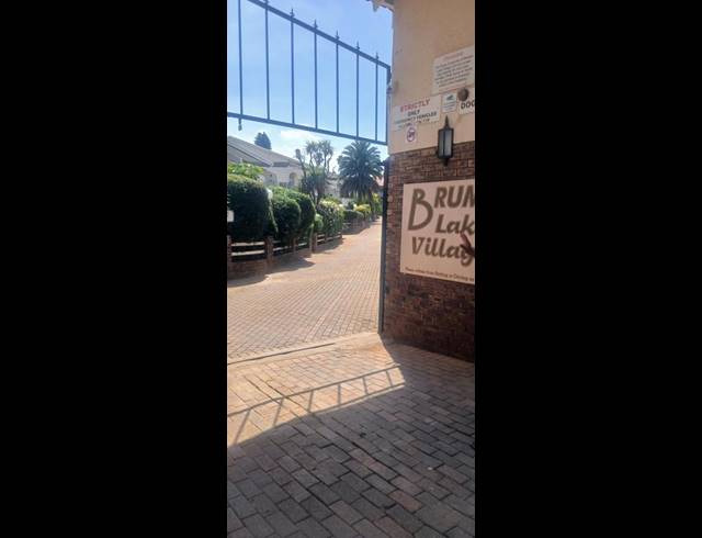 2 BEDROOM TOWNHOUSE FOR SALE IN BRUMA